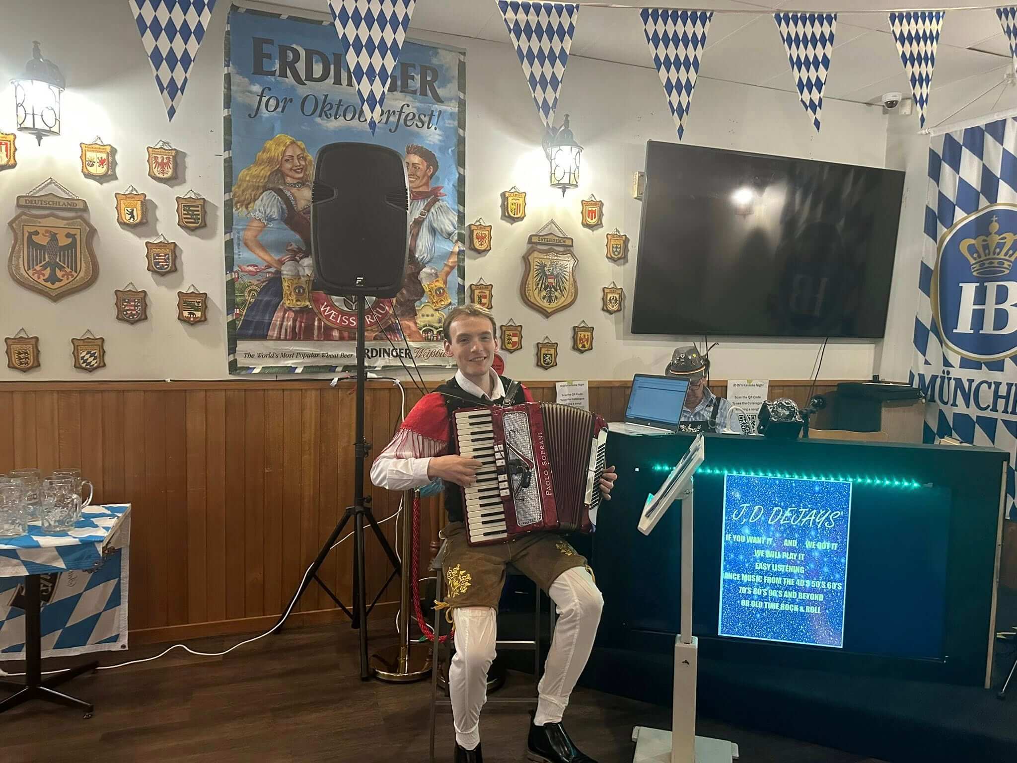 565136899_1392666662858544_1919685411554202859_n